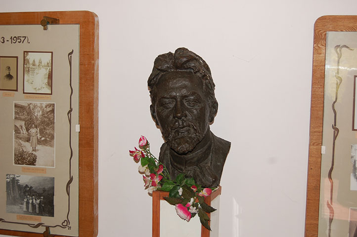 Бюст Чехова в музее в Гурзуфе