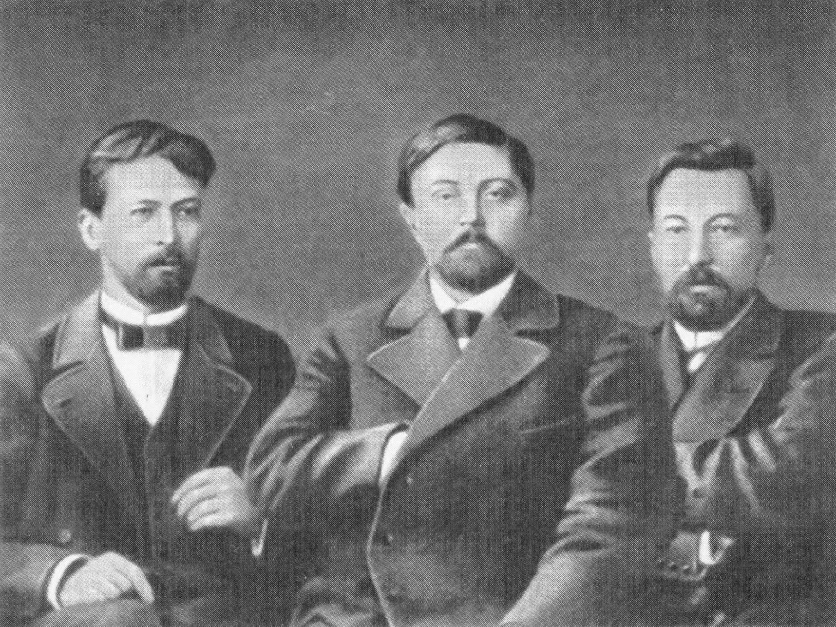 А.П. Чехов, Д.Н. Мамин-Сибиряк, И.Н. Потапенко. Фото 1896 г.