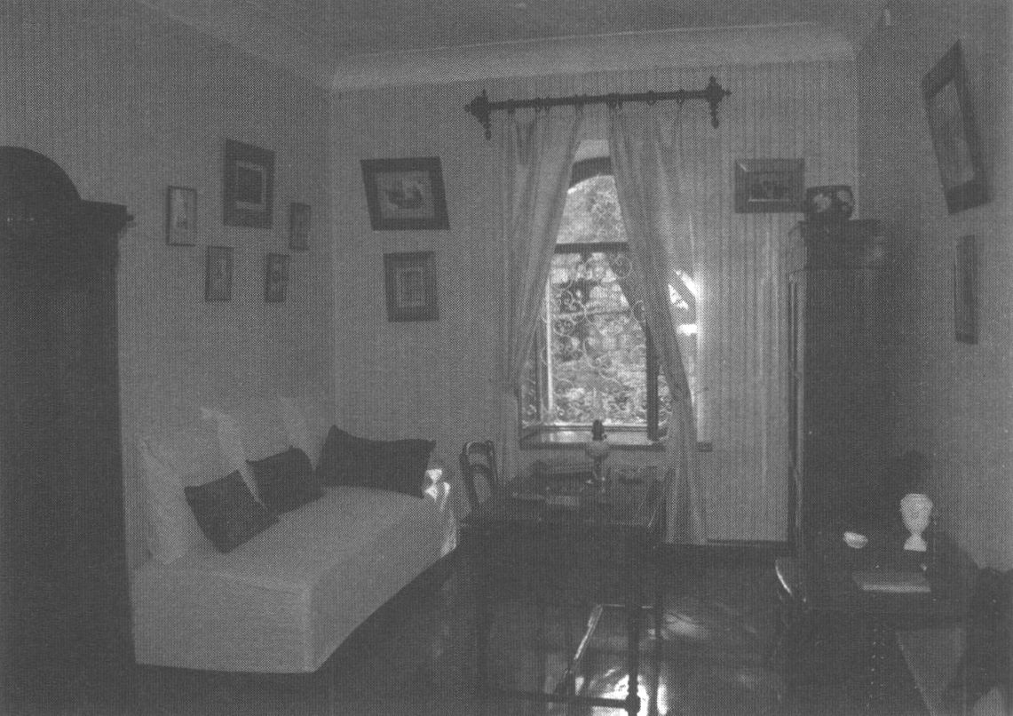 Комната гостей в доме А.П. Чехова в Ялте. Фотография С.Н. Смирнова, 2016 г.