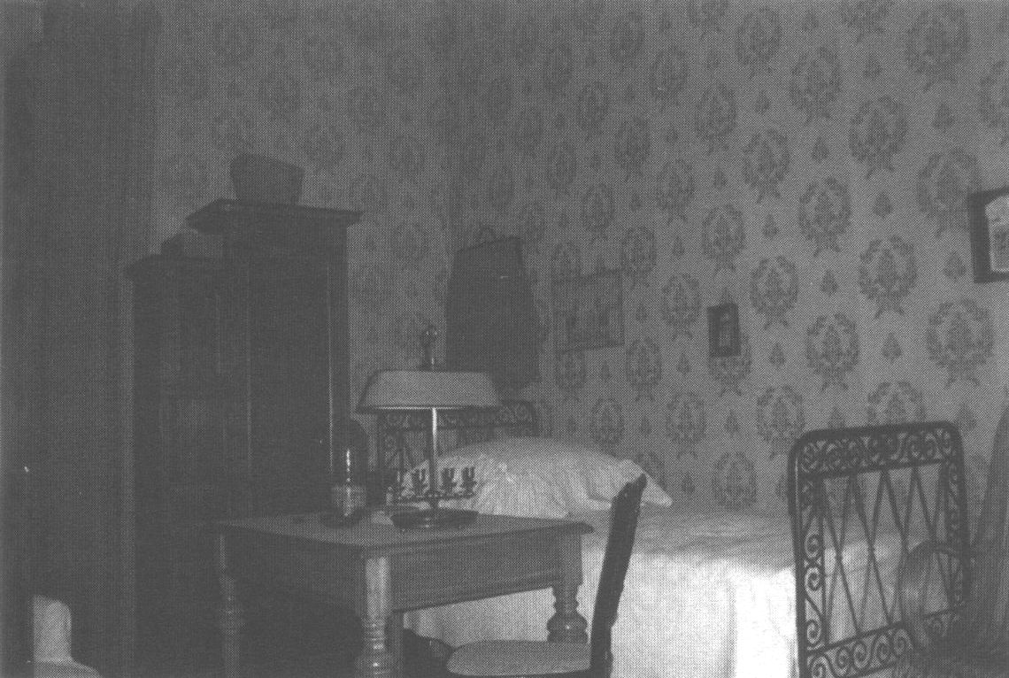 Спальня А.П. Чехова в ялтинском доме писателя. Фотография С.Н. Авилкина, 2004 г.
